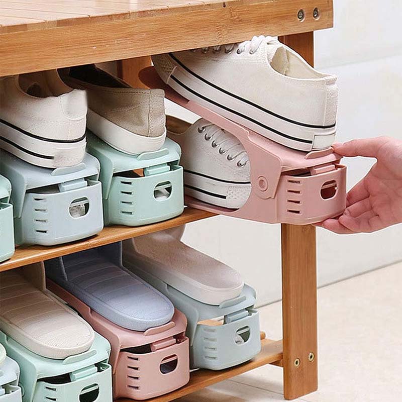 Adjustable double-layer shoe storage rack