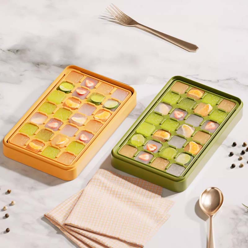 No Dirty Hands Pressing Ice Lattice Molds