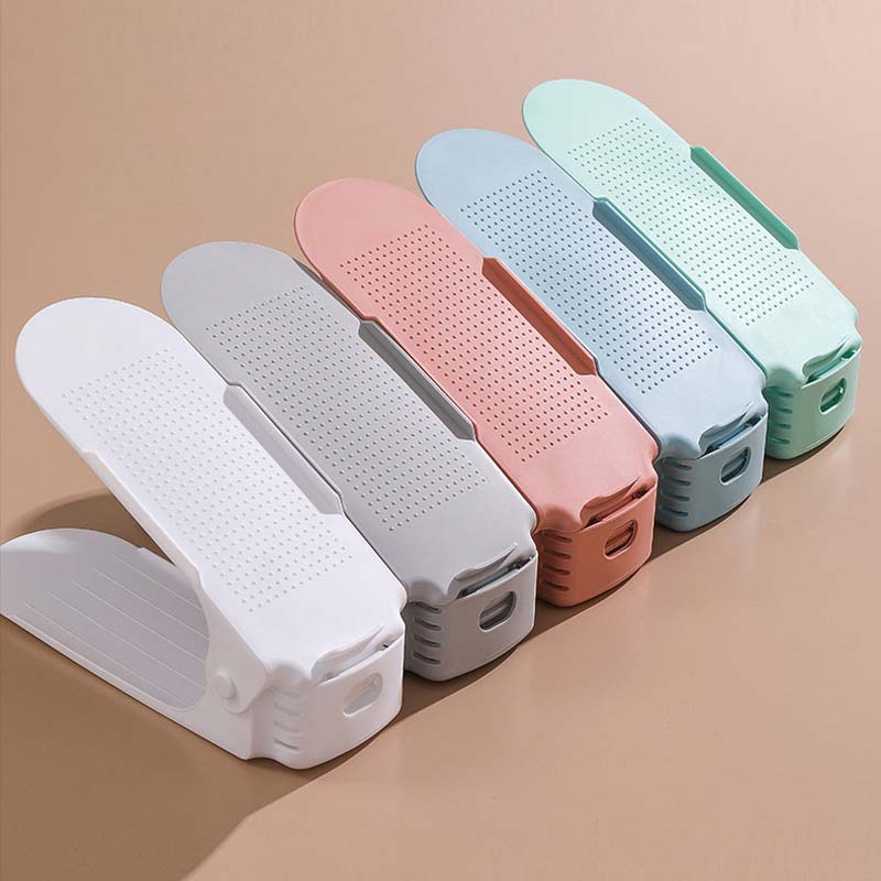 Adjustable double-layer shoe storage rack