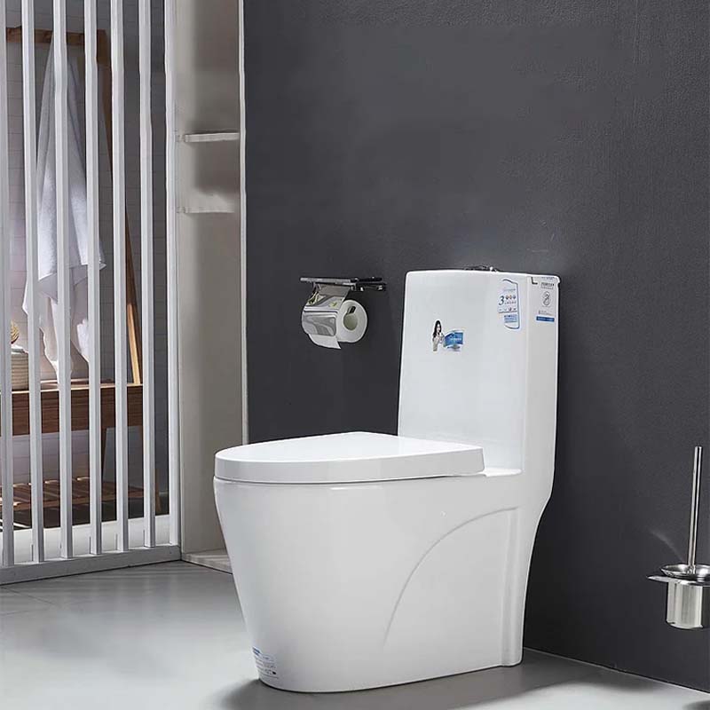 Powerful Yellowing and Scale Remover Toilet Bowl Cleaner
